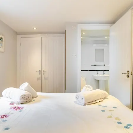 4 Bed In Oc-lr034 度假居