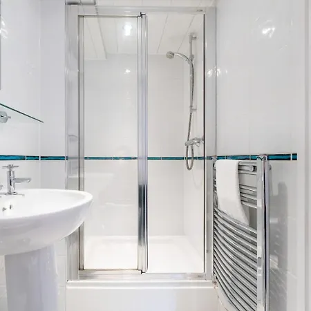 4 Bed In Oc-lr034 *