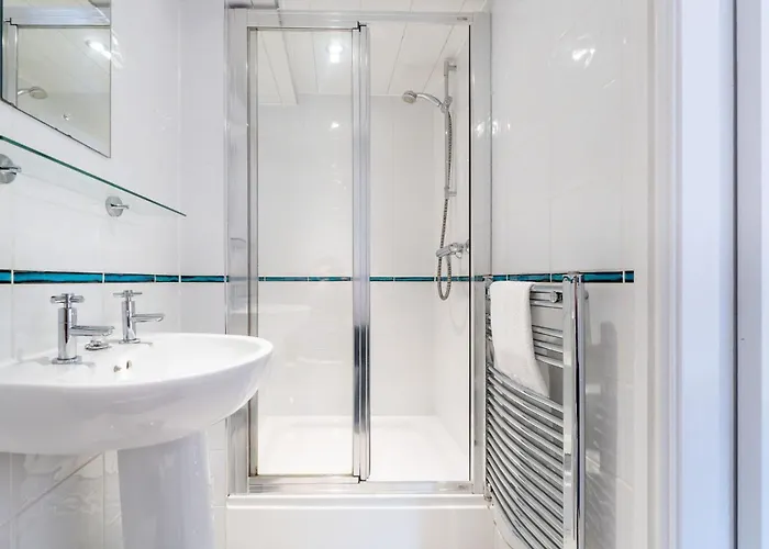 Bridge House Semesterbostad